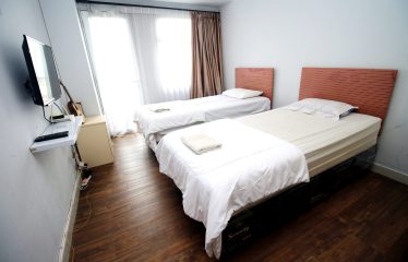 Easton Park Residence 1051 Jatinangor (TW Bed)