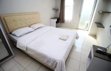 Easton Park Residence 1640 Jatinangor (Queen Bed)