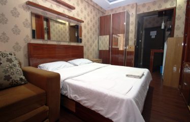 Easton Park Residence 1648 Jatinangor (Queen Bed)