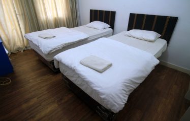 Easton Park Residence 1047 Jatinangor (TW Bed)