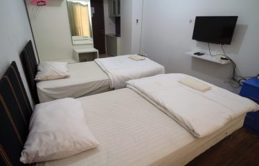Easton Park Residence 1047 Jatinangor (TW Bed)